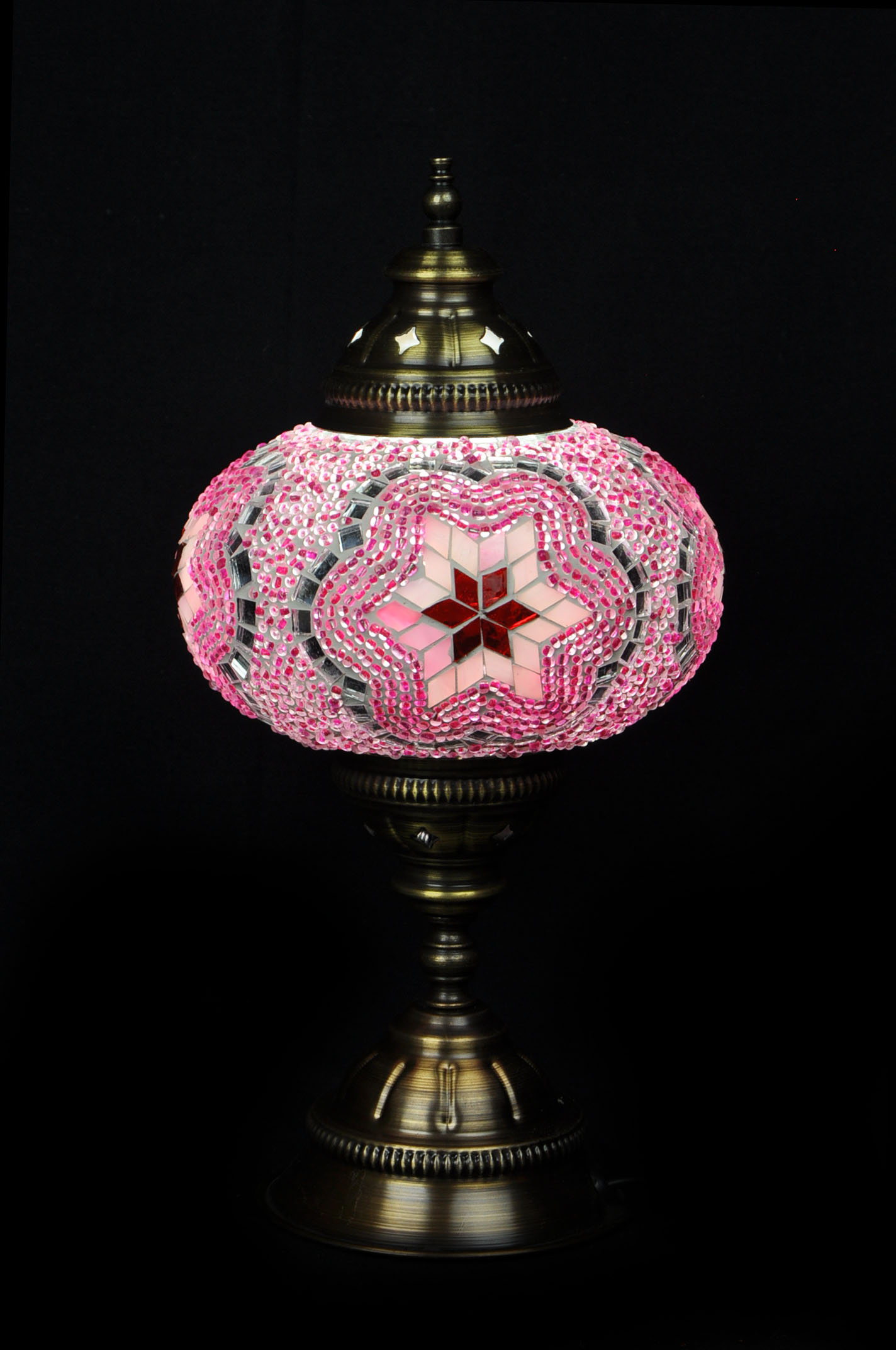 Pink shop mosaic lamp